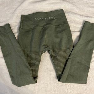 Alphalete aero leggings size medium